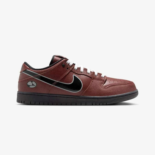 Nike SB Dunk Low Limosine Skateboards