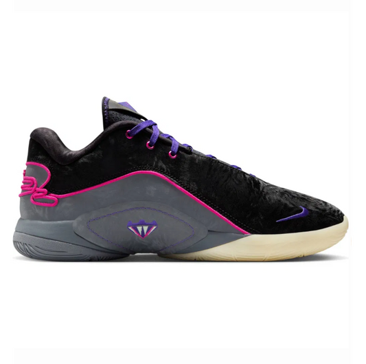 Nike lebron tunnel vision