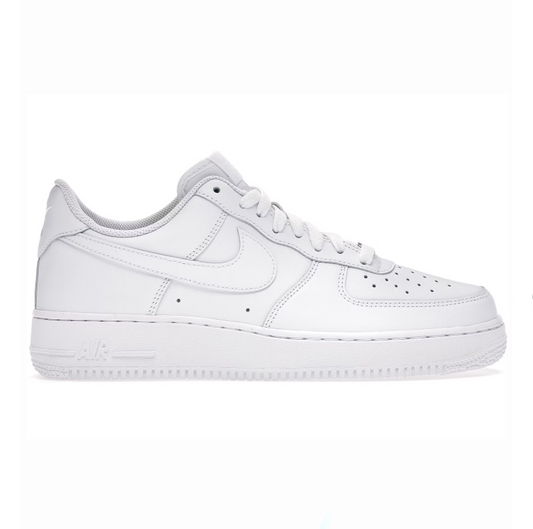 Nike air force 1 07 low triple white