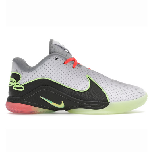 nike lebron moonlight