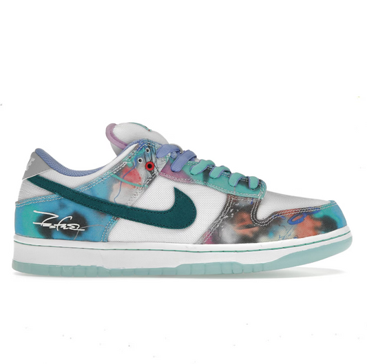 Nike dunk low sb futura