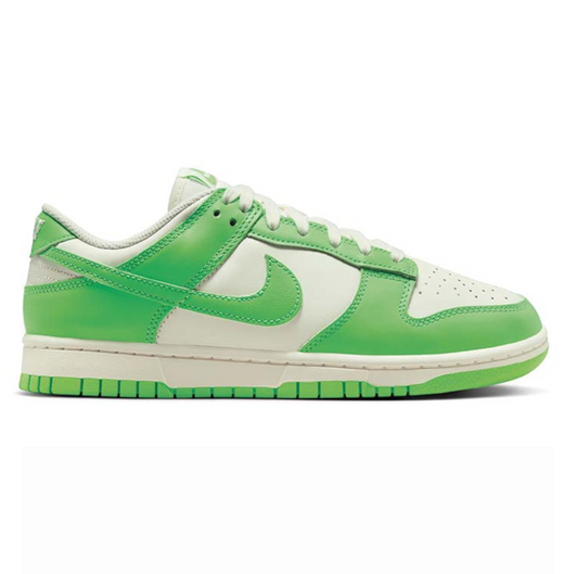 nike DUNK LOW GREEN STRIKE